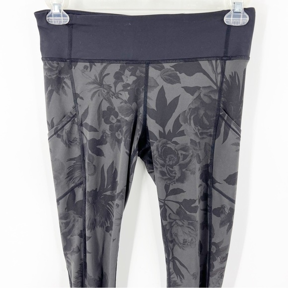 ✅Lululemon Floral Print Grey Black Sz 8 Full Length Legging Flowers Wunder Under - Picture 5 of 9